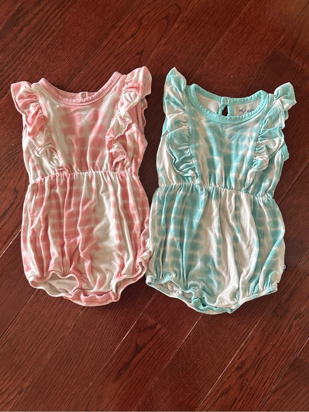 Kyte Baby Pink and Blue Tie-Dye Ruffle Bubble Romper Set Bundle